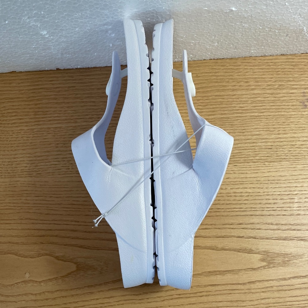Sonoma Goods For Life Sandal Braylee Women's Sz Med 7/8 Thong Slip On White NWT - Picture 5 of 10